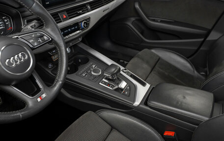 Audi A4, 2019 год, 2 890 000 рублей, 14 фотография
