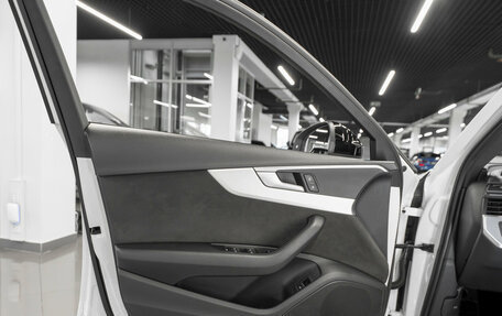 Audi A4, 2019 год, 2 890 000 рублей, 20 фотография