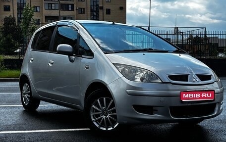 Mitsubishi Colt VI рестайлинг, 2003 год, 300 000 рублей, 1 фотография