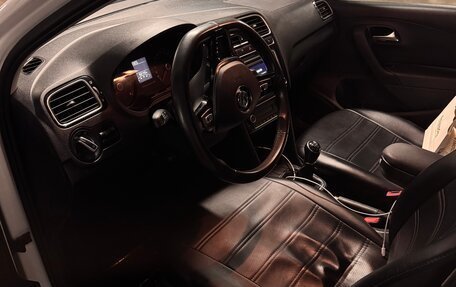 Volkswagen Polo VI (EU Market), 2018 год, 1 300 000 рублей, 8 фотография