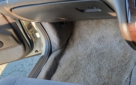 Toyota Crown, 1994 год, 490 000 рублей, 32 фотография