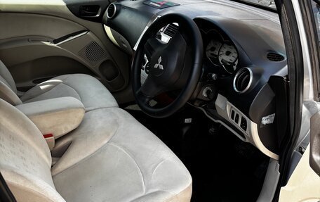 Mitsubishi Colt VI рестайлинг, 2003 год, 300 000 рублей, 9 фотография
