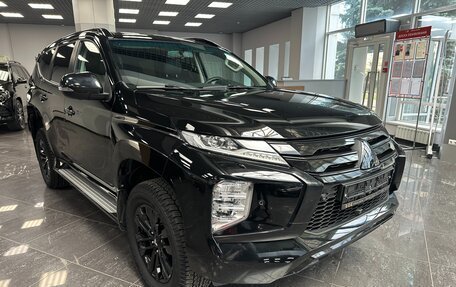 Mitsubishi Montero Sport, 2022 год, 3 990 000 рублей, 2 фотография
