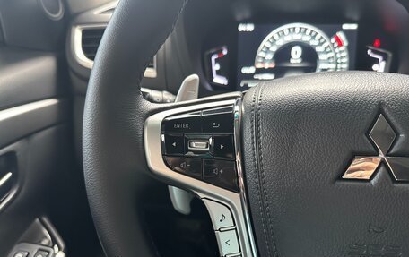 Mitsubishi Montero Sport, 2022 год, 3 990 000 рублей, 14 фотография