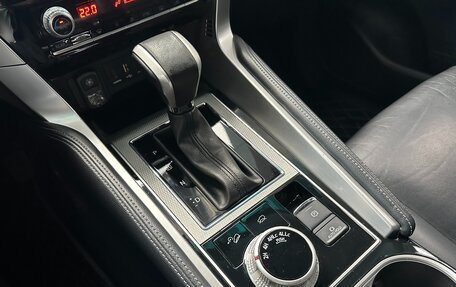 Mitsubishi Montero Sport, 2022 год, 3 990 000 рублей, 16 фотография