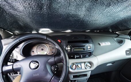 Nissan Almera Tino i, 2000 год, 350 000 рублей, 3 фотография