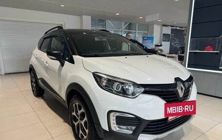 Renault Kaptur I рестайлинг, 2017 год, 1 459 000 рублей, 3 фотография