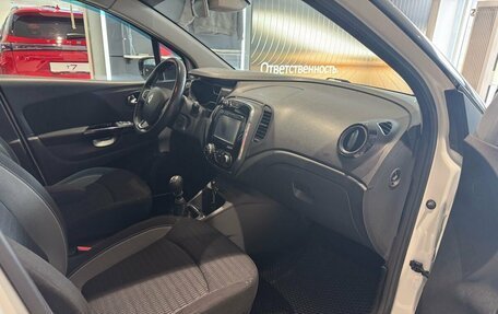 Renault Kaptur I рестайлинг, 2017 год, 1 459 000 рублей, 19 фотография