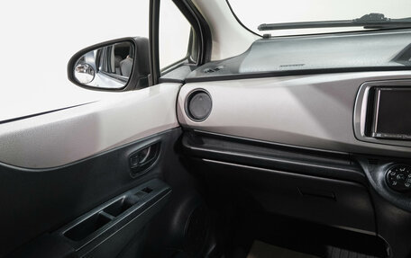 Toyota Vitz, 2013 год, 599 000 рублей, 18 фотография