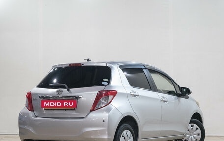 Toyota Vitz, 2013 год, 599 000 рублей, 7 фотография