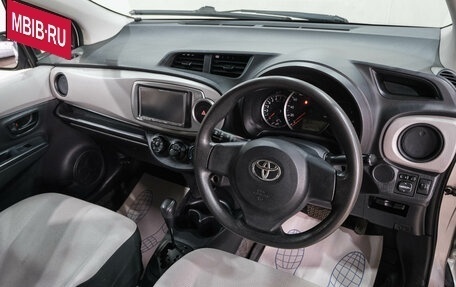 Toyota Vitz, 2013 год, 599 000 рублей, 17 фотография