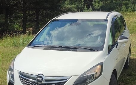 Opel Zafira C рестайлинг, 2013 год, 1 055 000 рублей, 1 фотография
