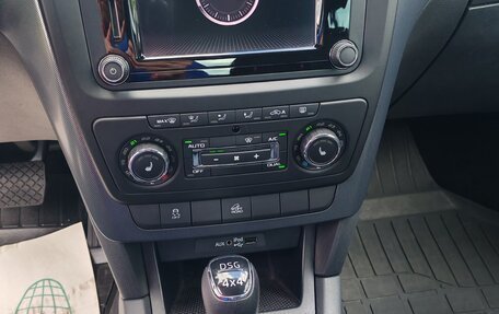 Skoda Yeti I рестайлинг, 2017 год, 1 990 000 рублей, 19 фотография