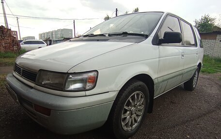 Mitsubishi Chariot III, 1994 год, 250 000 рублей, 2 фотография