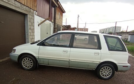 Mitsubishi Chariot III, 1994 год, 250 000 рублей, 3 фотография