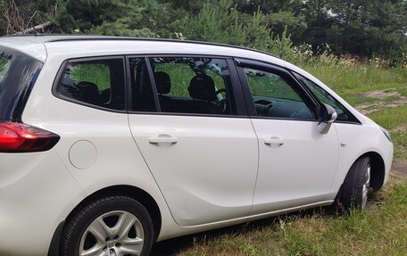Opel Zafira C рестайлинг, 2013 год, 1 055 000 рублей, 6 фотография