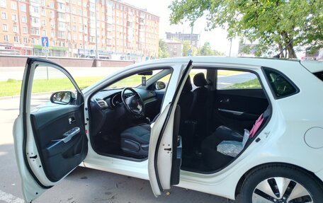 KIA Rio III рестайлинг, 2013 год, 800 000 рублей, 15 фотография