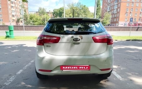 KIA Rio III рестайлинг, 2013 год, 800 000 рублей, 4 фотография