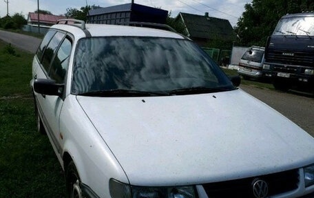 Volkswagen Passat B4, 1994 год, 150 000 рублей, 1 фотография