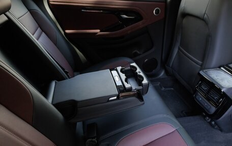 Land Rover Range Rover Evoque II, 2024 год, 5 486 065 рублей, 16 фотография