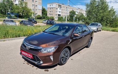 Toyota Camry, 2018 год, 2 500 000 рублей, 2 фотография
