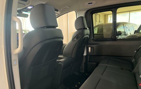 Hyundai Staria, 2025 год, 5 998 000 рублей, 8 фотография