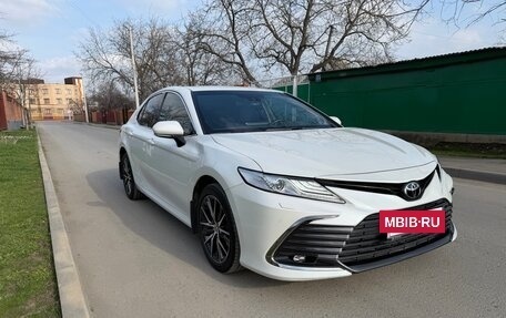 Toyota Camry, 2021 год, 3 290 000 рублей, 7 фотография