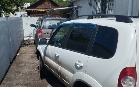 Chevrolet Niva I рестайлинг, 2012 год, 370 000 рублей, 6 фотография