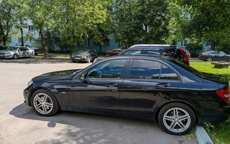 Mercedes-Benz C-Класс, 2011 год, 1 190 000 рублей, 2 фотография