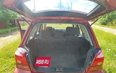 Mitsubishi Outlander III рестайлинг 3, 2005 год, 490 000 рублей, 4 фотография