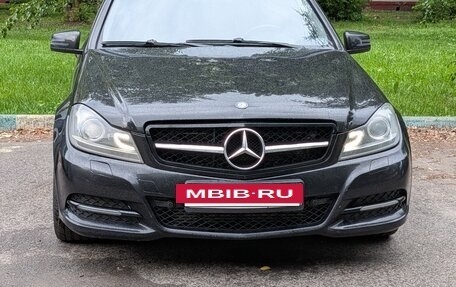 Mercedes-Benz C-Класс, 2011 год, 1 190 000 рублей, 4 фотография
