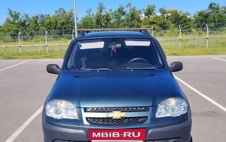 Chevrolet Niva I рестайлинг, 2010 год, 560 000 рублей, 2 фотография