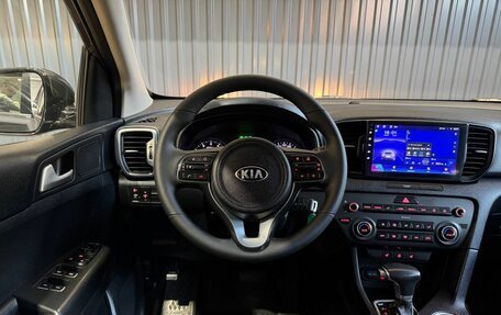 KIA Sportage IV рестайлинг, 2017 год, 1 819 900 рублей, 10 фотография