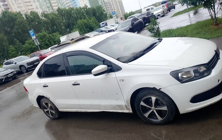 Volkswagen Polo VI (EU Market), 2013 год, 320 000 рублей, 3 фотография