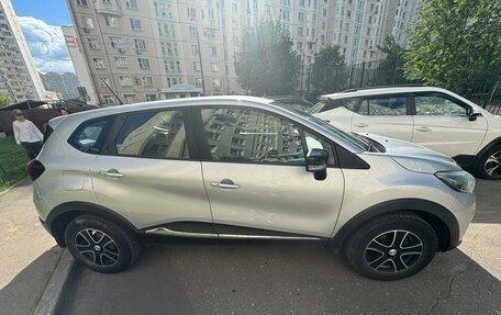 Renault Kaptur I рестайлинг, 2020 год, 1 650 000 рублей, 5 фотография