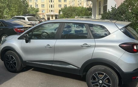 Renault Kaptur I рестайлинг, 2020 год, 1 650 000 рублей, 3 фотография