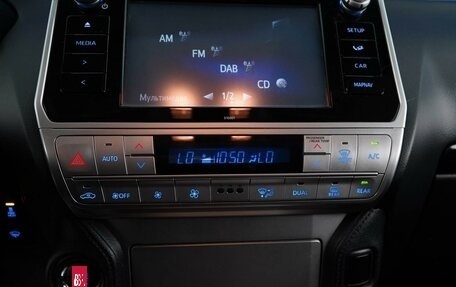 Toyota Land Cruiser Prado 150 рестайлинг 2, 2017 год, 3 455 050 рублей, 19 фотография