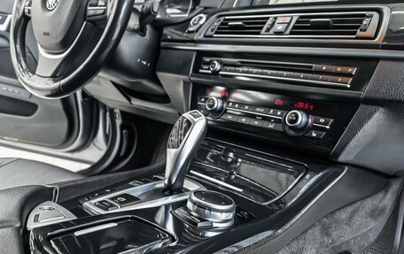BMW 5 серия, 2015 год, 2 595 000 рублей, 11 фотография