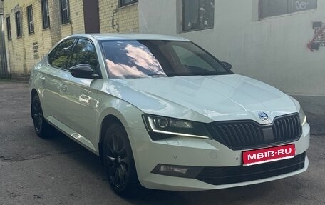 Skoda Superb III рестайлинг, 2017 год, 1 999 000 рублей, 1 фотография