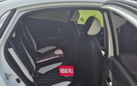 KIA Rio III рестайлинг, 2015 год, 1 250 000 рублей, 8 фотография