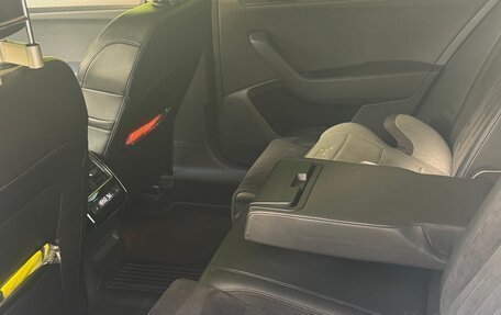 Skoda Superb III рестайлинг, 2017 год, 1 999 000 рублей, 10 фотография