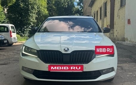 Skoda Superb III рестайлинг, 2017 год, 1 999 000 рублей, 7 фотография