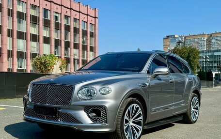Bentley Bentayga I, 2022 год, 18 990 000 рублей, 2 фотография