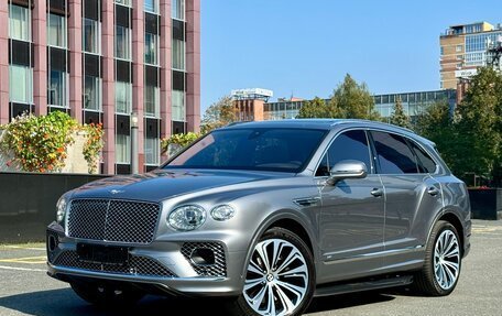 Bentley Bentayga I, 2022 год, 18 990 000 рублей, 10 фотография