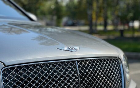 Bentley Bentayga I, 2022 год, 18 990 000 рублей, 13 фотография