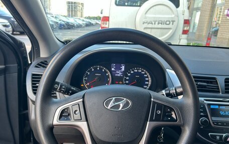 Hyundai Solaris II рестайлинг, 2016 год, 1 000 000 рублей, 3 фотография