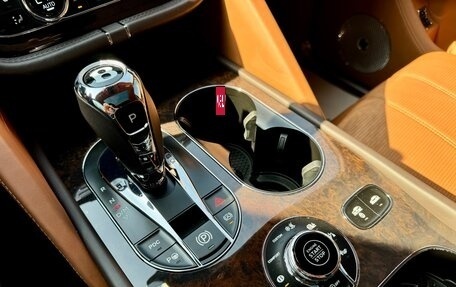 Bentley Bentayga I, 2022 год, 18 990 000 рублей, 40 фотография