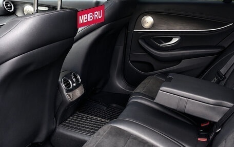 Mercedes-Benz E-Класс, 2017 год, 3 950 000 рублей, 6 фотография