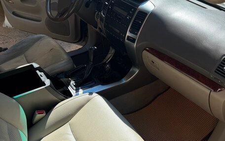 Toyota Land Cruiser Prado 120 рестайлинг, 2006 год, 2 950 000 рублей, 14 фотография