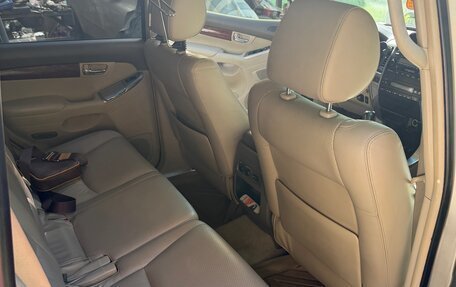 Toyota Land Cruiser Prado 120 рестайлинг, 2006 год, 2 950 000 рублей, 7 фотография